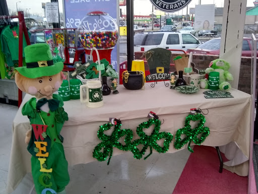 Thrift Store «Red Racks Thrift Store», reviews and photos, 1711 N Glenstone Ave, Springfield, MO 65803, USA