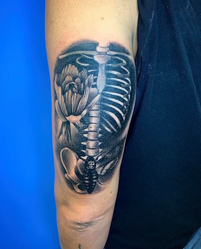 Tattoo Shop «Incredible Ink Tattoo», reviews and photos, 37 New Orleans Rd, Hilton Head Island, SC 29928, USA