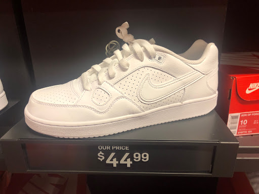Clothing Store «Nike Factory Store», reviews and photos, 651 Kapkowski Rd #150, Elizabeth, NJ 07201, USA