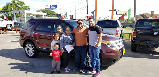 Used Car Dealer «LATINOS UNIDOS AUTO SALES», reviews and photos, 8111 Long Point Rd, Houston, TX 77055, USA