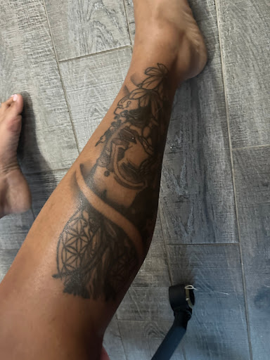 Explore linear tattoos ideas, creative tattoo ideas in Lake Alfred, available at Moreira Ink