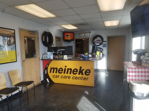 Auto Repair Shop «Meineke Car Care Center», reviews and photos, 6510 Carlisle Pike, Mechanicsburg, PA 17055, USA