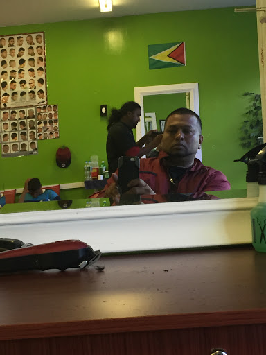 447 McClellan St, Schenectady, NY 12304, USA