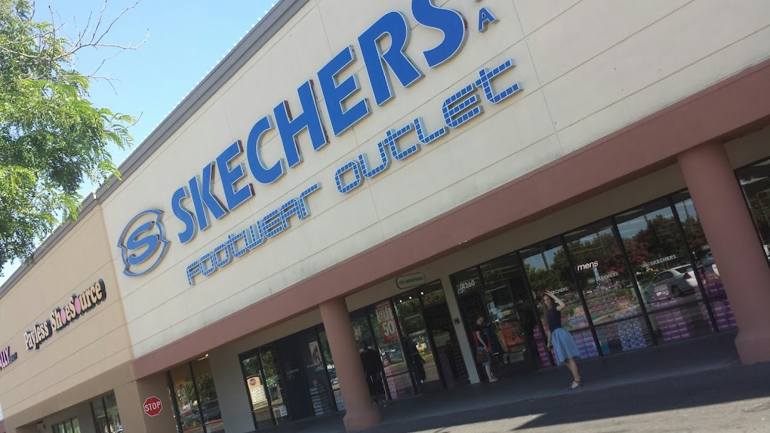 SKECHERS Warehouse Outlet
