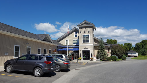 Animal Feed Store «West Lebanon Feed & Supply», reviews and photos, 12 Railroad Ave, West Lebanon, NH 03784, USA