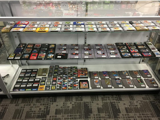 Video Game Store «Disc Traders Holland», reviews and photos, 12331 James St, Holland, MI 49424, USA