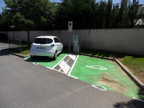 Borne de recharge de véhicules électriques Roulez Électrique En Haute-Garonne Charging Station Eaunes