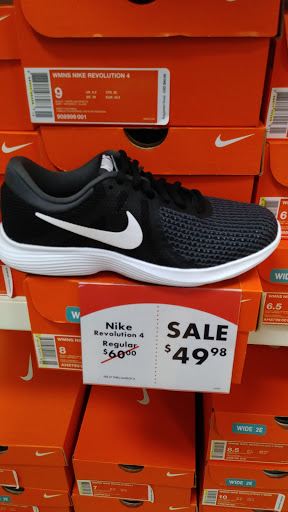 Shoe Store «Shoe Carnival», reviews and photos, 2945 Scottsville Rd, Bowling Green, KY 42104, USA