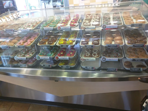 Donut Shop «Krispy Kreme», reviews and photos, 4028 Victory Blvd, Portsmouth, VA 23701, USA