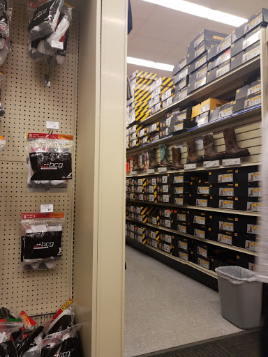Sporting Goods Store «Academy Sports + Outdoors», reviews and photos, 1101 W Arbrook Blvd, Arlington, TX 76015, USA