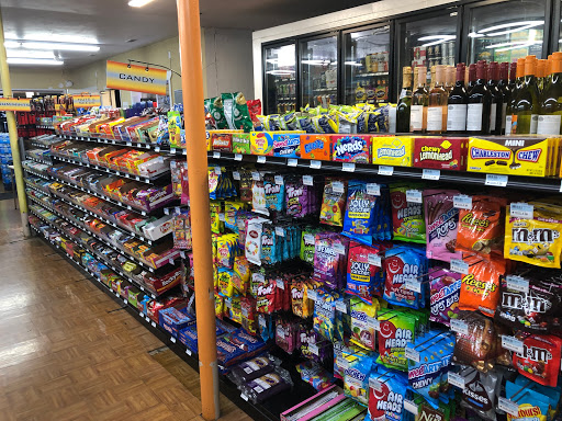 Grocery Store «Handy Corner Food Store», reviews and photos, 8009 112th St E, Puyallup, WA 98373, USA