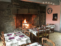 Atmosphère du Café et restaurant de grillades Le Relais Vainquais à Vains - n°1