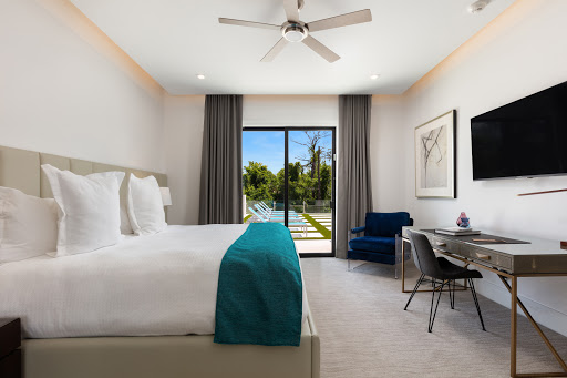 Furniture Store «Wasser Exclusive Furniture», reviews and photos, 19 NE 1st Ave, Hallandale Beach, FL 33009, USA