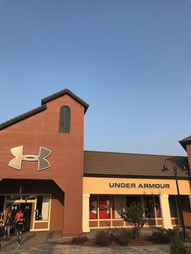 Clothing Store «Under Armour Factory House», reviews and photos, 321 Nut Tree Rd #232, Vacaville, CA 95687, USA