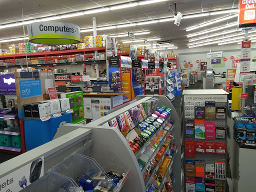 Office Supply Store «Staples», reviews and photos, 757 Gallivan Blvd, Dorchester, MA 02122, USA