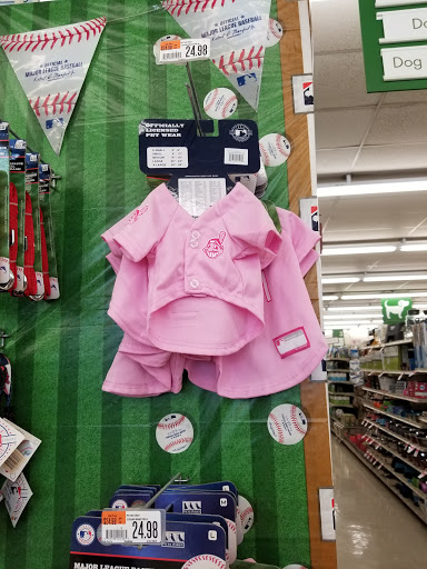 Pet Supply Store «Pet Supplies Plus», reviews and photos, 425 Water St, Chardon, OH 44024, USA