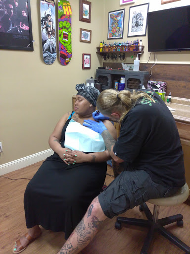 Tattoo Shop «Planet Ink Tattoos», reviews and photos, 3968 Jimmy Lee Smith Pkwy #102, Hiram, GA 30141, USA