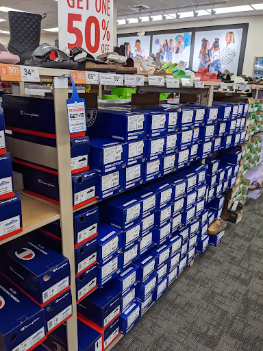 Shoe Store «Rack Room Shoes», reviews and photos, 2809 Battleground Ave, Greensboro, NC 27455, USA