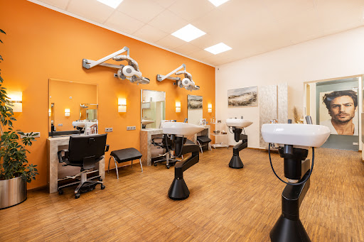 Haar Kosmetik Lounge Marina M. In Innsbruck