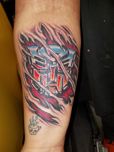 Tattoo Shop «Golden 7 Tattoos», reviews and photos, 1886 Deer Park Ave, Deer Park, NY 11729, USA