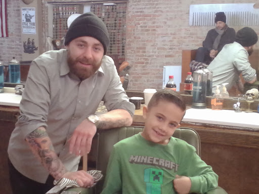 Barber Shop «Old Familiar Barber Shop, LLC», reviews and photos, 116 Parsons Ave, Columbus, OH 43205, USA