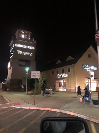 Lingerie Store «Calvin Klein», reviews and photos, 1 Premium Outlet Blvd, Tinton Falls, NJ 07753, USA