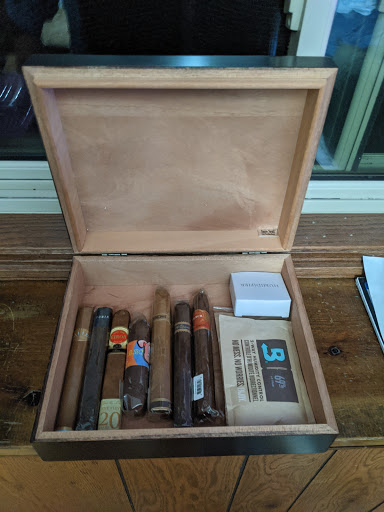 Cigar Shop «Big Apple Cigar & Pipe», reviews and photos, 955 W Broadway Ave, Forest Lake, MN 55025, USA