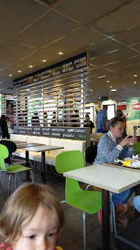 Atmosphère du Restauration rapide McDonald's à Brives-Charensac - n°8