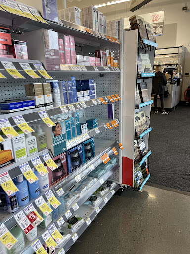 Drug Store «Walgreens», reviews and photos, 702 Trosper Rd SW, Tumwater, WA 98512, USA
