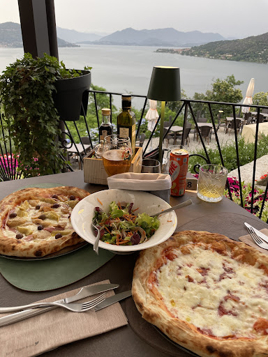 Terrazza Paradiso di Giacomo Pelfini in Arona, Provincia di Novara