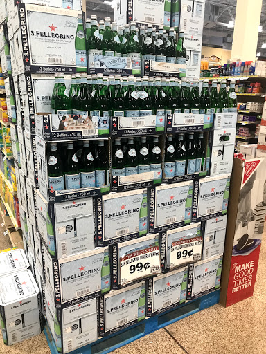 Grocery Store «Butera Market», reviews and photos, 2070 N Rand Rd, Palatine, IL 60074, USA