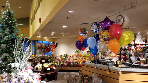 Grocery Store «Safeway», reviews and photos, 21401 Pacific Hwy S, Des Moines, WA 98198, USA