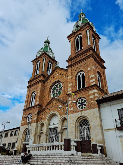 Plaza Sesquilé - Sesquilé, Cundinamarca, Colombia