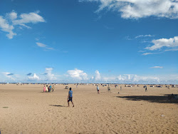 Foto von Marina Beach mit etwas sauber Sauberkeitsgrad