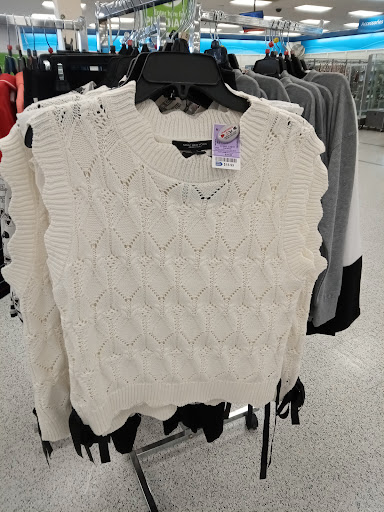 Clothing Store «Ross Dress for Less», reviews and photos, 118 Pavilion Pkwy, Fayetteville, GA 30214, USA