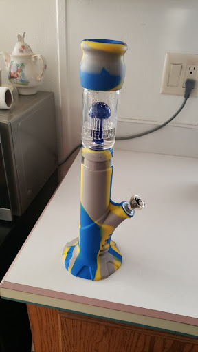 Pipe Supplier «Highlander Smoke Shop», reviews and photos, 802 16th St, Greeley, CO 80603, USA