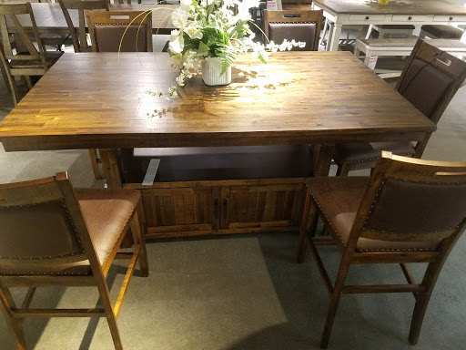 Furniture Store «L Fish Furniture», reviews and photos, 8401 E Washington St, Indianapolis, IN 46219, USA