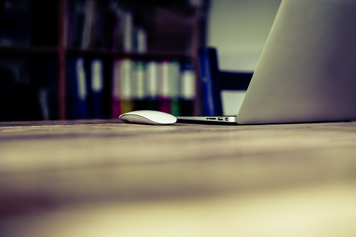 LoudEgg, 405 Plandome Rd, Manhasset, NY 11030, USA, 