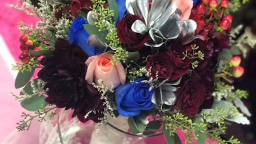 Florist «Elite Floral & Gift Shoppe», reviews and photos, 504 N Alafaya Trail #109, Orlando, FL 32828, USA