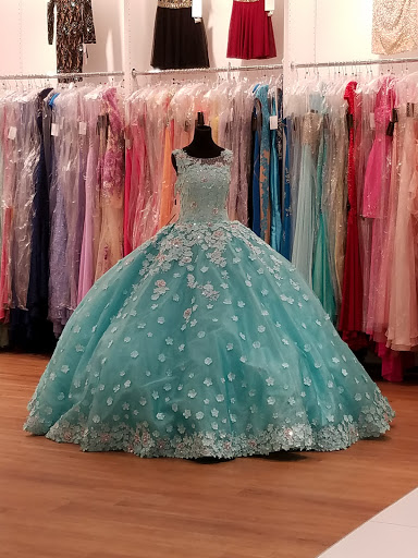 Shopping Mall «Willow Grove Park Mall», reviews and photos, 2500 W Moreland Rd, Willow Grove, PA 19090, USA