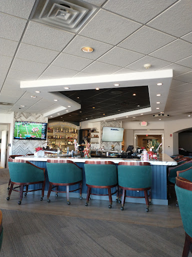Country Club «McHenry Country Club», reviews and photos, 820 N John St, McHenry, IL 60050, USA