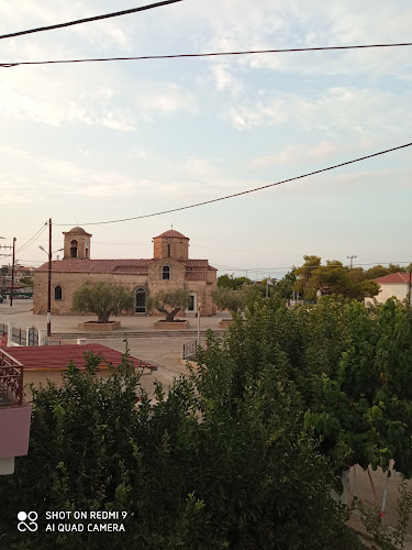 Πλατεία Βασιλικού - Ένωση