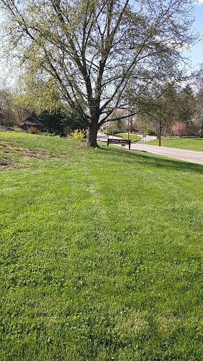 Florist «Parkview Gardens Florist & Greenhouse», reviews and photos, 1925 W Randolph St, St Charles, MO 63301, USA