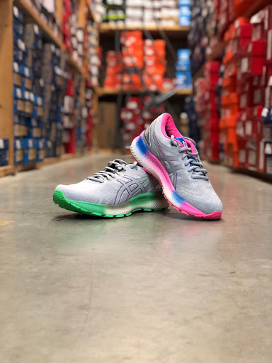 Shoe Store «Movin Shoes», reviews and photos, 528 S Park St, Madison, WI 53715, USA