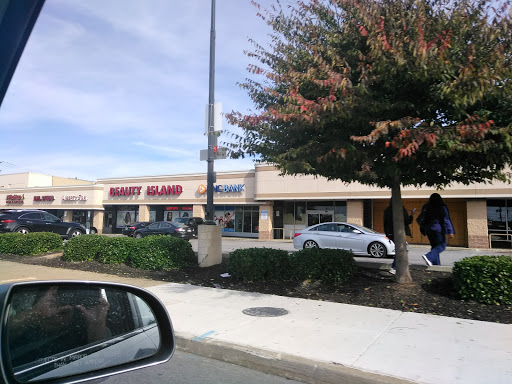 Shopping Mall «Hilltop Shopping Center», reviews and photos, 5400 Reisterstown Rd, Baltimore, MD 21215, USA