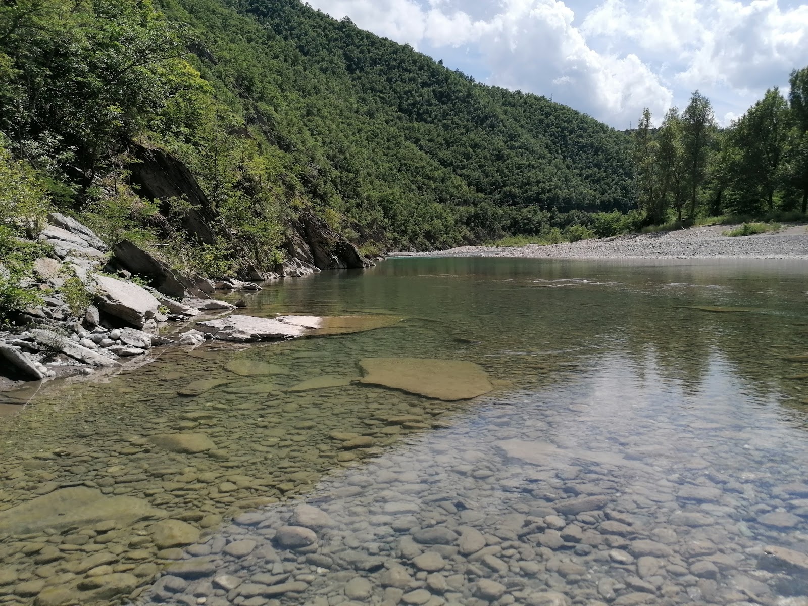 Spiaggia la Chiesetta的照片 位于自然区域