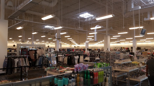 Department Store «Nordstrom Rack Tempe Marketplace», reviews and photos, 1900 E Rio Salado Pkwy, Tempe, AZ 85281, USA