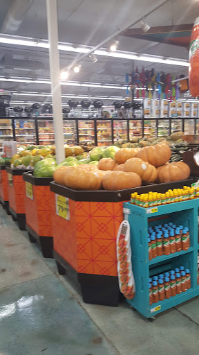 Supermarket «Vallarta Supermarkets», reviews and photos, 19725 Vanowen St, Winnetka, CA 91306, USA