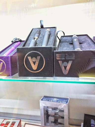 Vaporizer Store «High Life Smoke Shop», reviews and photos, 1525 Central Ave, Charlotte, NC 28205, USA