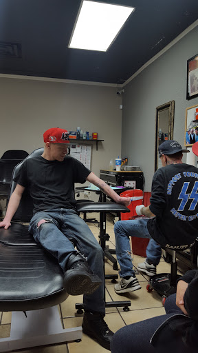 Tattoo Shop «Platinum Ink Tattoo & Piercing», reviews and photos, 12333 NW Grand Ave, El Mirage, AZ 85335, USA